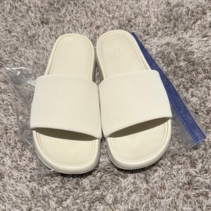 lululemon restfeel women’s slides
